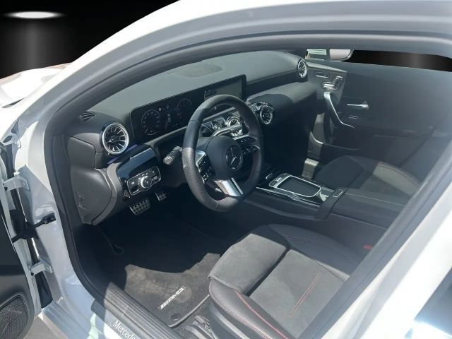 Mercedes-Benz A 200 AMG Line