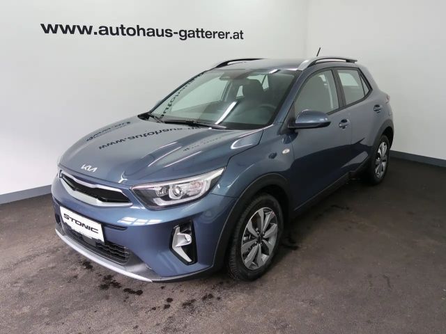 Kia Stonic Silber