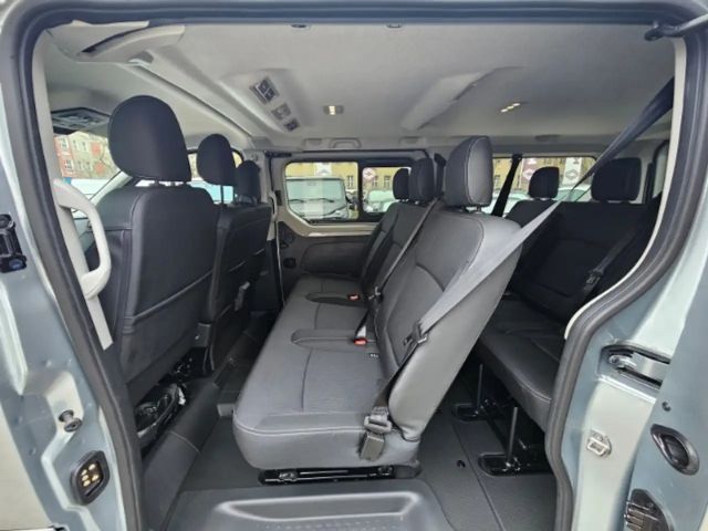 Renault Trafic Blue Combi Evolution L2H1