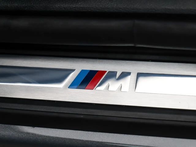 BMW 318 318i M-Sport Sedan
