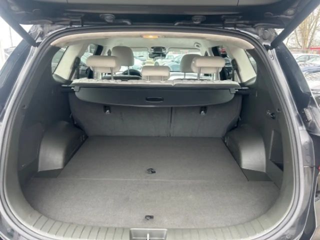 Hyundai Santa Fe 2WD CRDi