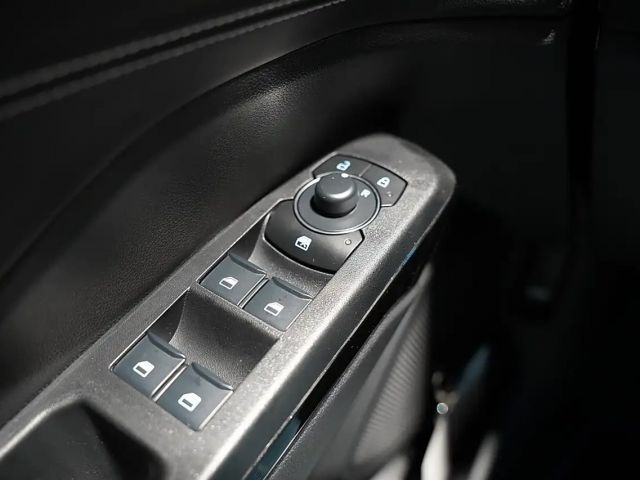 Ford Puma EcoBoost Titanium