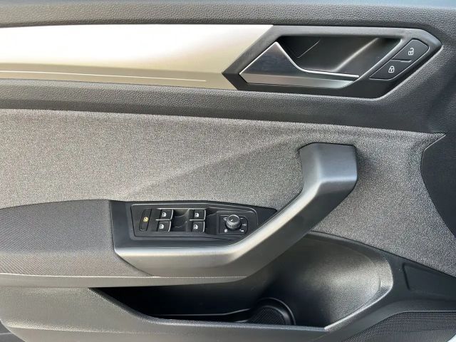 Volkswagen T-Roc 1.5 TSI DSG Move