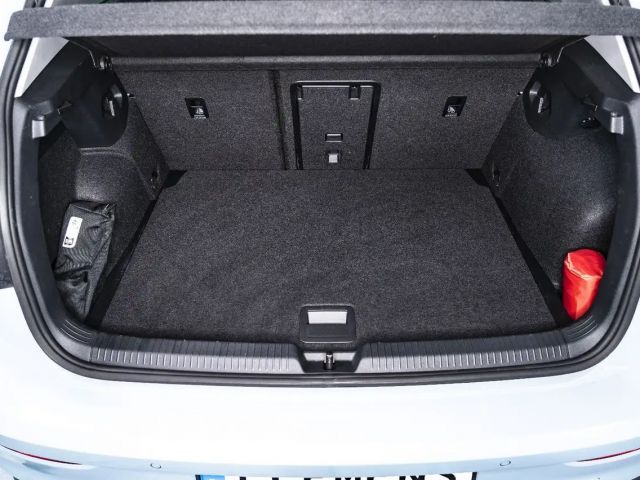 Volkswagen Golf 1.5 eTSI