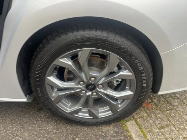 Ford Focus ST Line Wagon