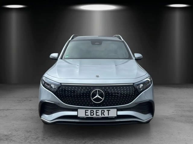 Mercedes-Benz EQB 300 4MATIC AMG Line