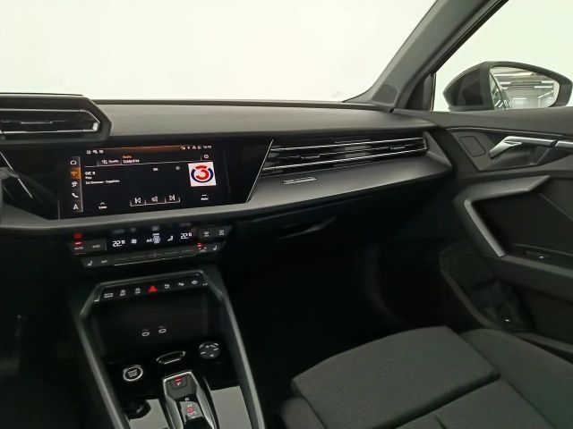 Audi A3 30 TFSI Sedan