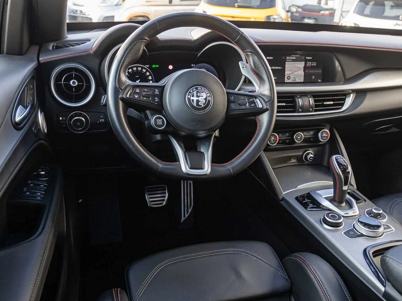 Alfa Romeo Stelvio AT8 Q4 Turbo