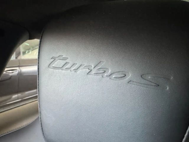 Porsche Taycan S Turbo