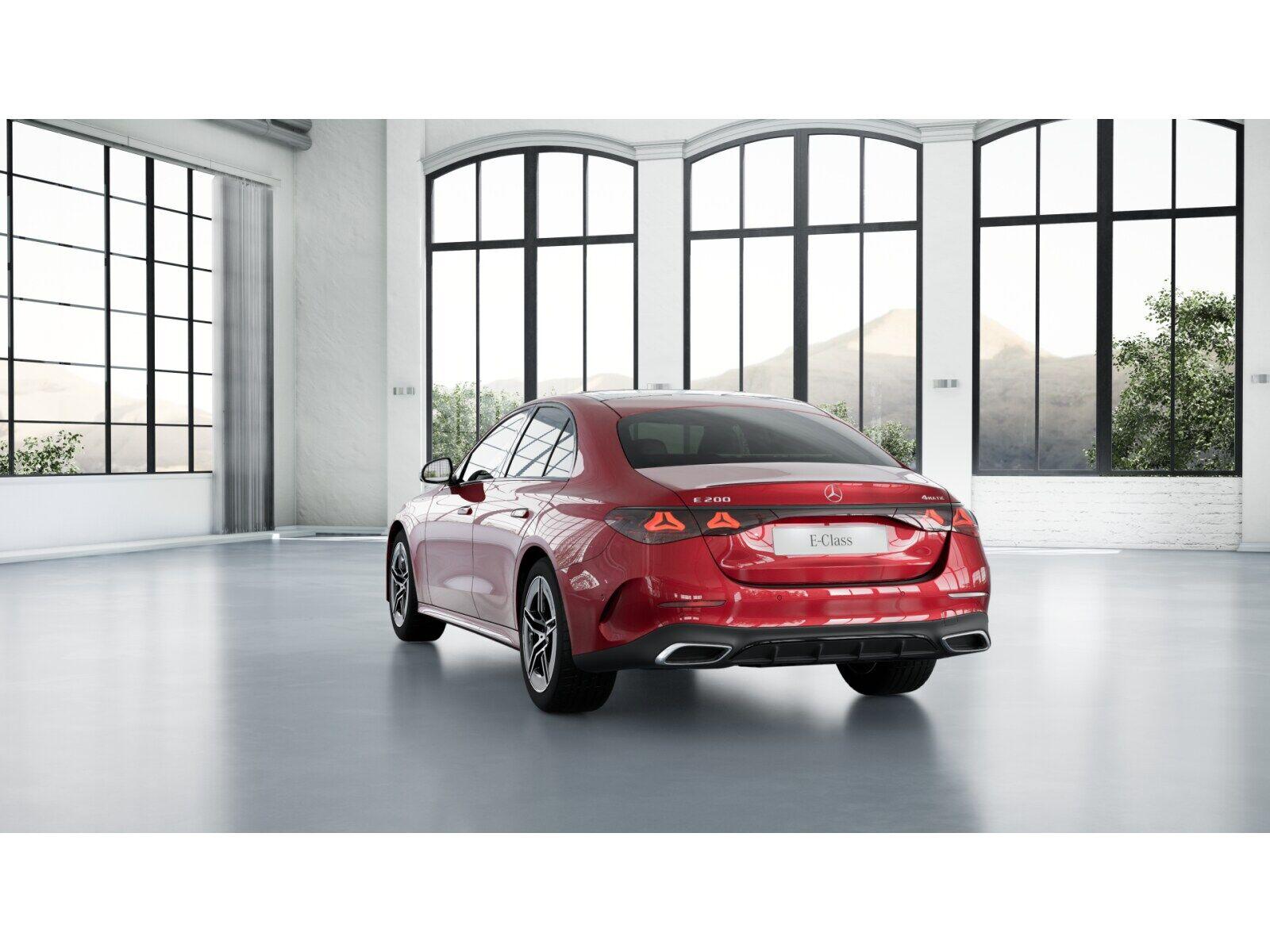 Mercedes-Benz E 200 4MATIC AMG Line Sedan