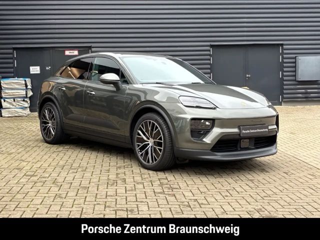 Porsche Macan 4