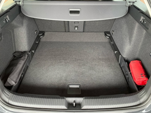 Volkswagen Golf Life Variant