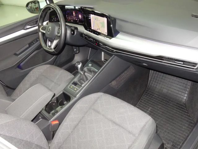 Volkswagen Golf Life Variant