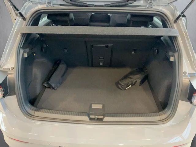 Volkswagen Golf DSG Sport