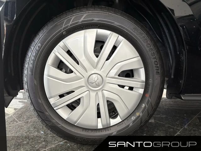 Mitsubishi Space Star Star