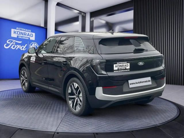 Ford Explorer Extended range Premium RWD