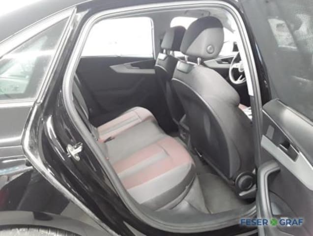 Audi A4 40 TDI Quattro S-Tronic Sedan
