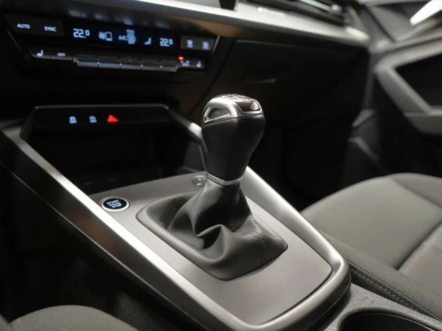 Audi A3 30 TFSI Sedan