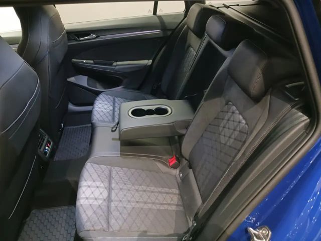 Volkswagen Golf 1.5 eTSI R-Line Variant