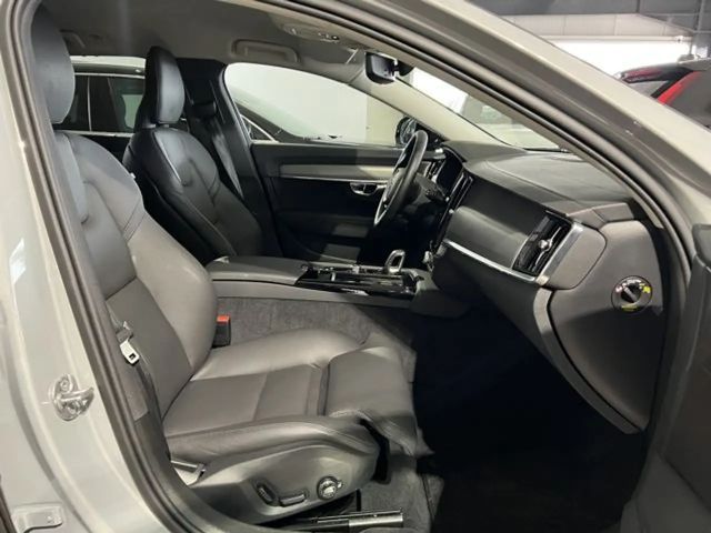 Volvo V90 AWD Dark Plus Recharge T6