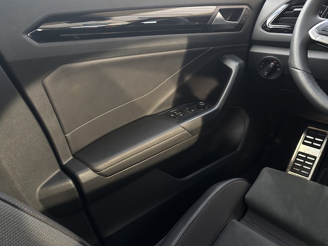 Volkswagen T-Roc 1.5 TSI DSG R-Line