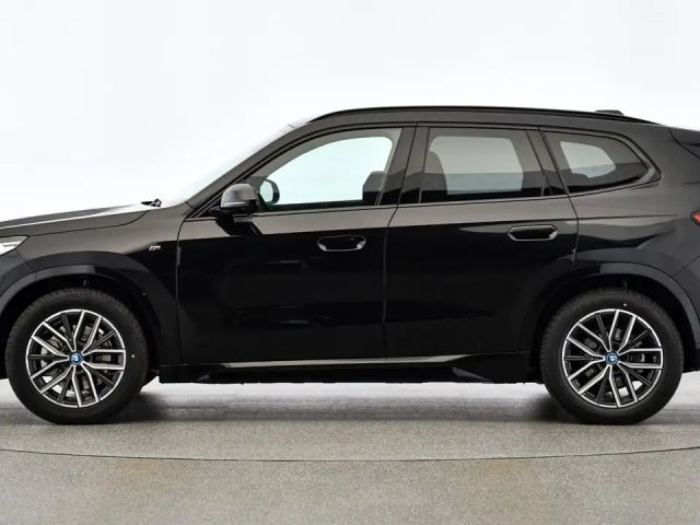 BMW iX1 xDrive30