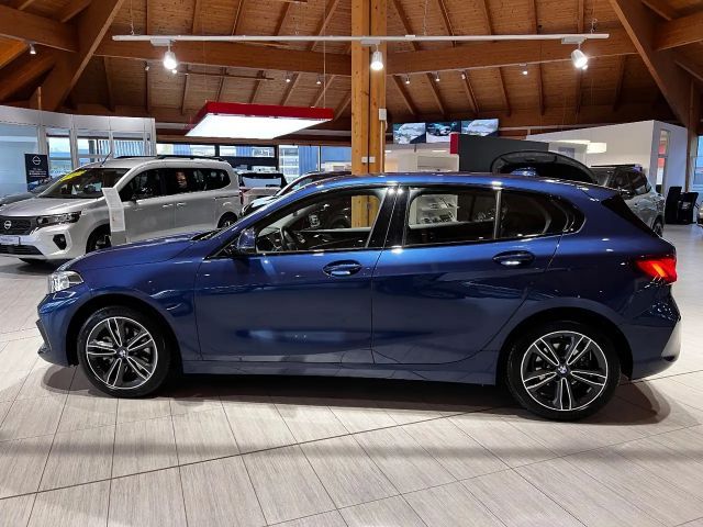 BMW 116 116d Sedan Sport Line