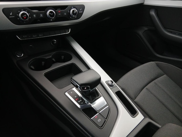 Audi A4 40 TFSI Avant S-Tronic
