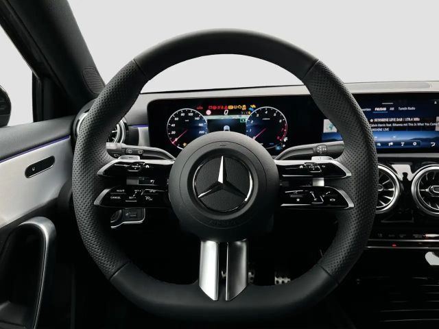 Mercedes-Benz A 200 AMG Line Hatchback