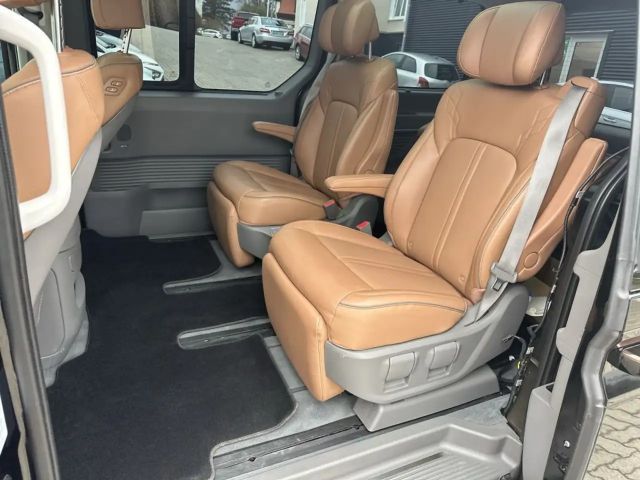 Hyundai Staria Signature Vierwielaandrijving