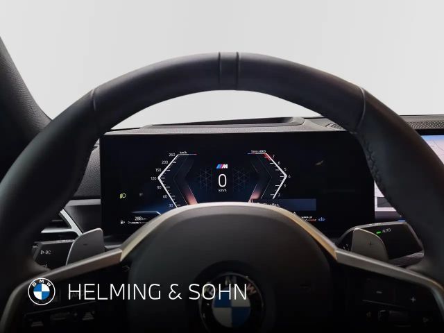 BMW 320 320i M-Sport Sedan xDrive