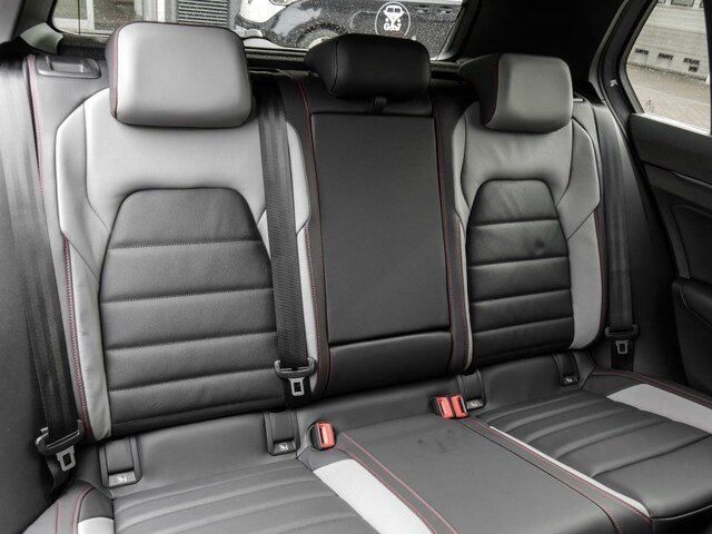 Volkswagen Golf 2.0 TSI GTI