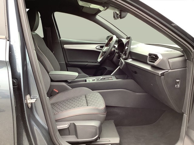 Seat Leon 1.5 eTSI Black FR-lijn Sportstourer