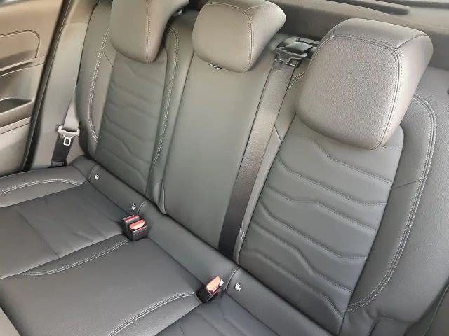 Jeep Avenger Full-Electric Summit