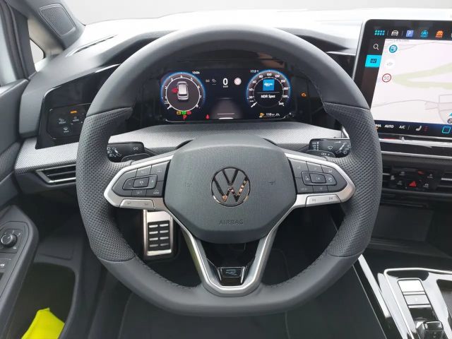 Volkswagen Golf 1.5 eTSI DSG R-Line