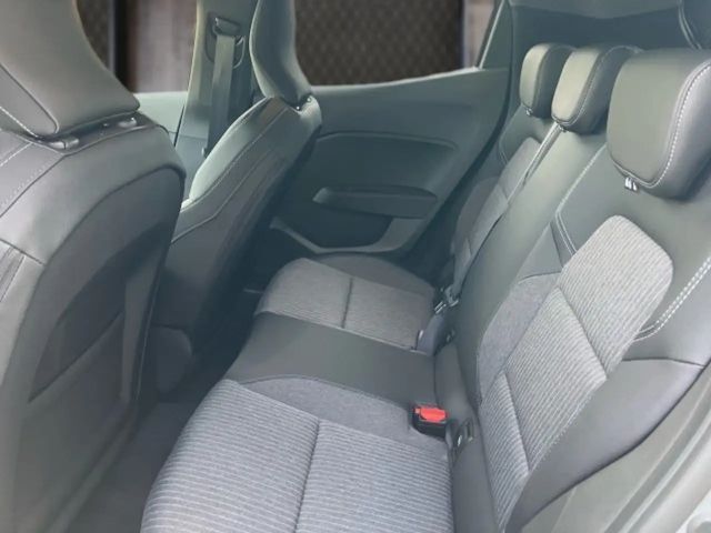 Mitsubishi Colt Intense