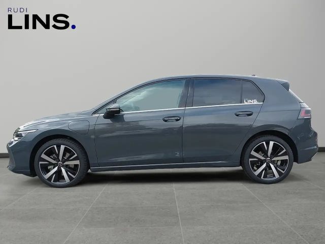 Volkswagen Golf DSG Style eHybrid