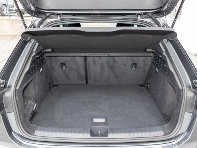 Audi A3 30 TFSI S-Line Sedan Sportback