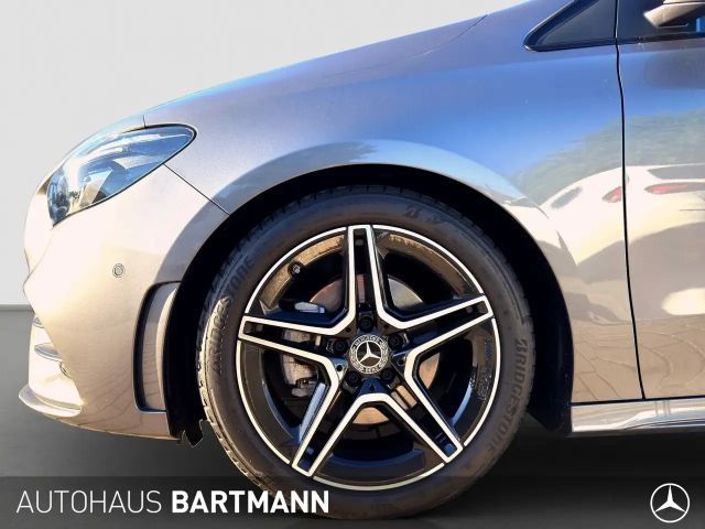 Mercedes-Benz B 200 4MATIC AMG Line