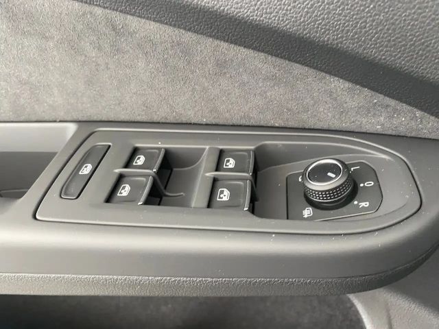 Volkswagen Golf Business DSG Variant