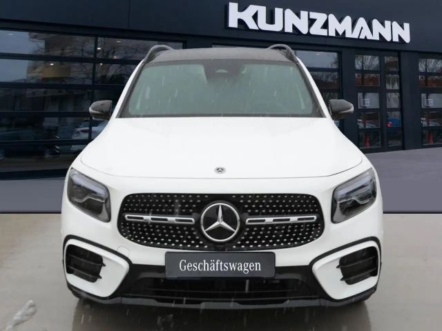 Mercedes-Benz GLB 200 AMG Line