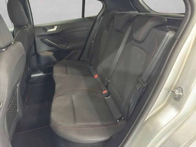 Ford Focus EcoBoost ST Line