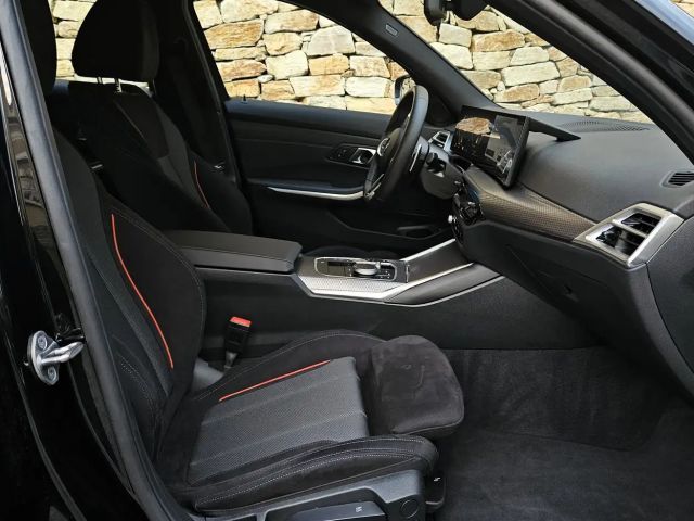 BMW 330 330i Touring xDrive