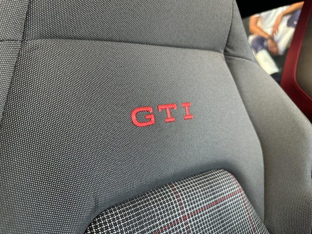 Volkswagen Golf 2.0 TSI GTI