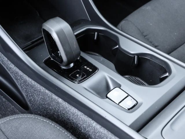 Volvo XC40 Essential 2WD Digitales Cockpit Soundsystem LED Sp