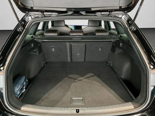 Seat Leon 2.0 TDI DSG Sportstourer Xcellence