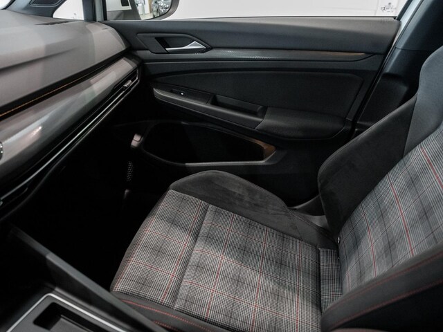 Volkswagen Golf 2.0 TSI Golf VIII