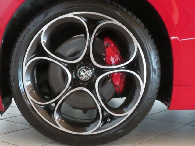 Alfa Romeo Giulia Q4