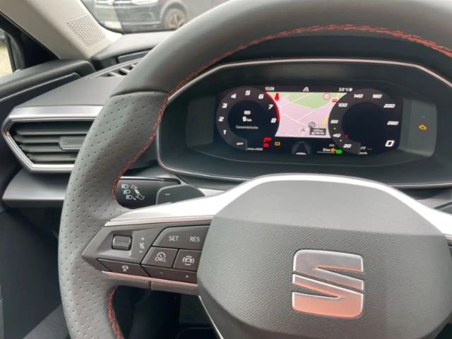 Seat Leon 1.5 eTSI FR-lijn Sportstourer