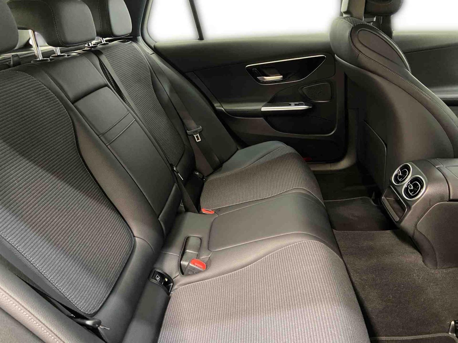 Mercedes-Benz C 200 AVANTGARDE C 200 d Estate